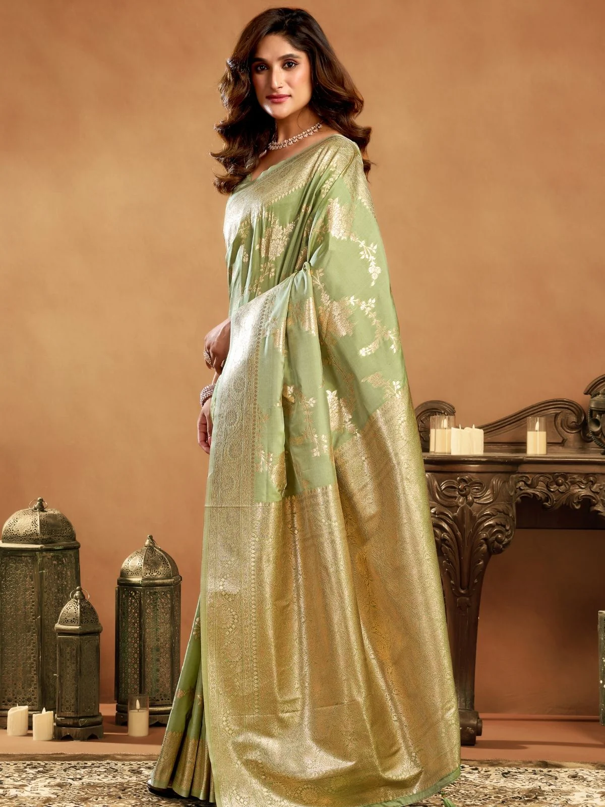 Odette Pista Green Silk Blend Woven Saree For Women - Image 2