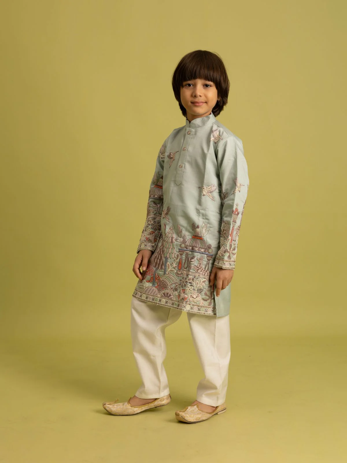 Odette Pista Green Viscose Silk Embroidered Kurta Set For Kids - Image 3
