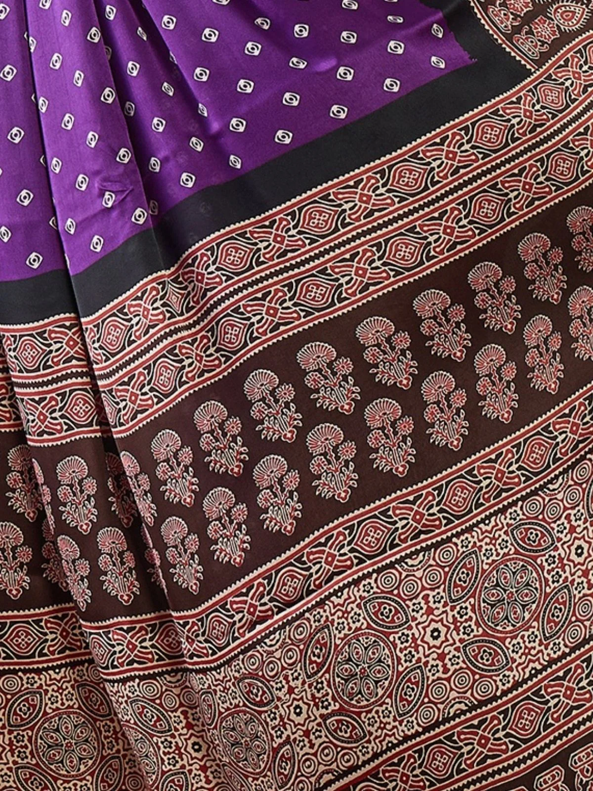 Odette Purple And Brown Silk Blend Printed Elegant Saree For Women - Image 5