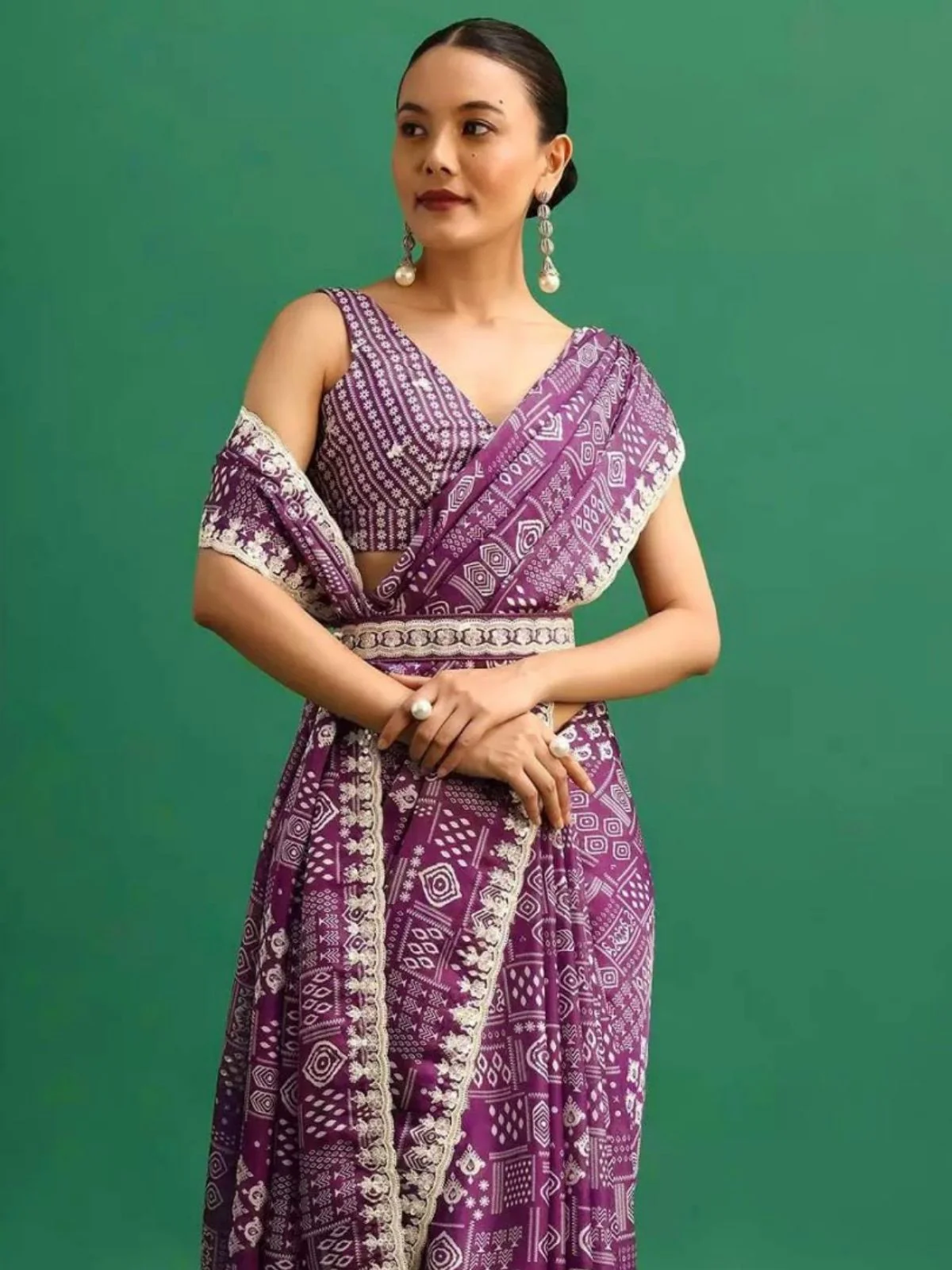 Odette Purple Chinon Digital Print Saree For Women - Image 3