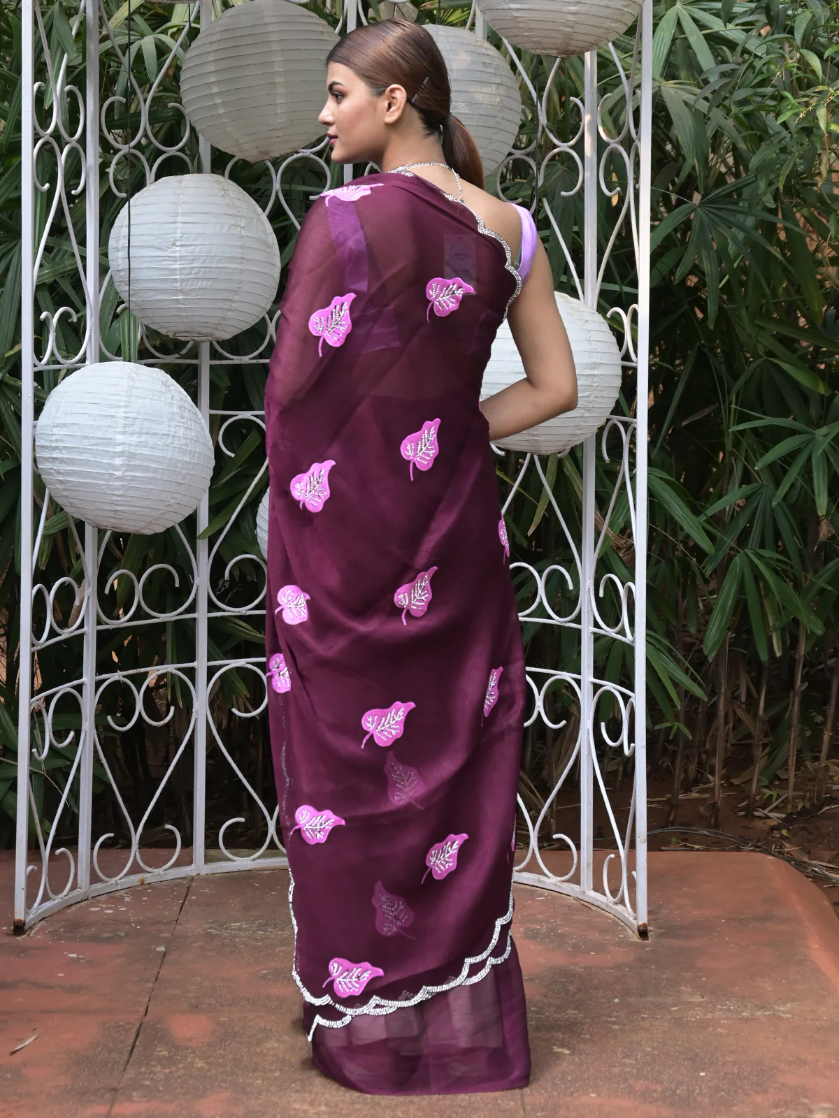 Odette Purple Embroidered Chiffon Silk Saree with Unstitched Blouse for Women - Image 3