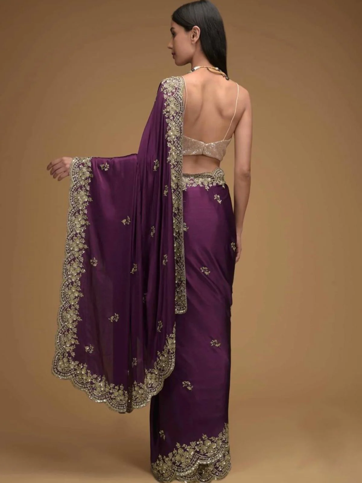 Odette Purple Embroidered Silk Blend Saree With Unstitched Blouse For Women - Image 4