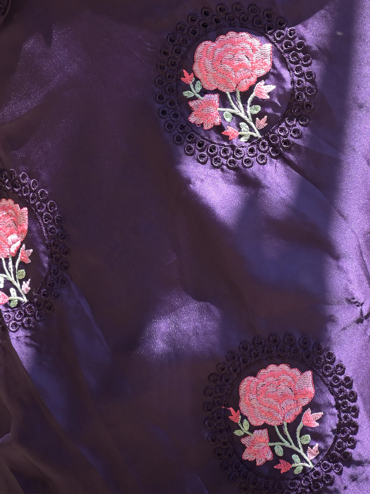 Odette Purple Floral Embroidered Georgette Saree with Unstitched Blouse for Women - Image 5