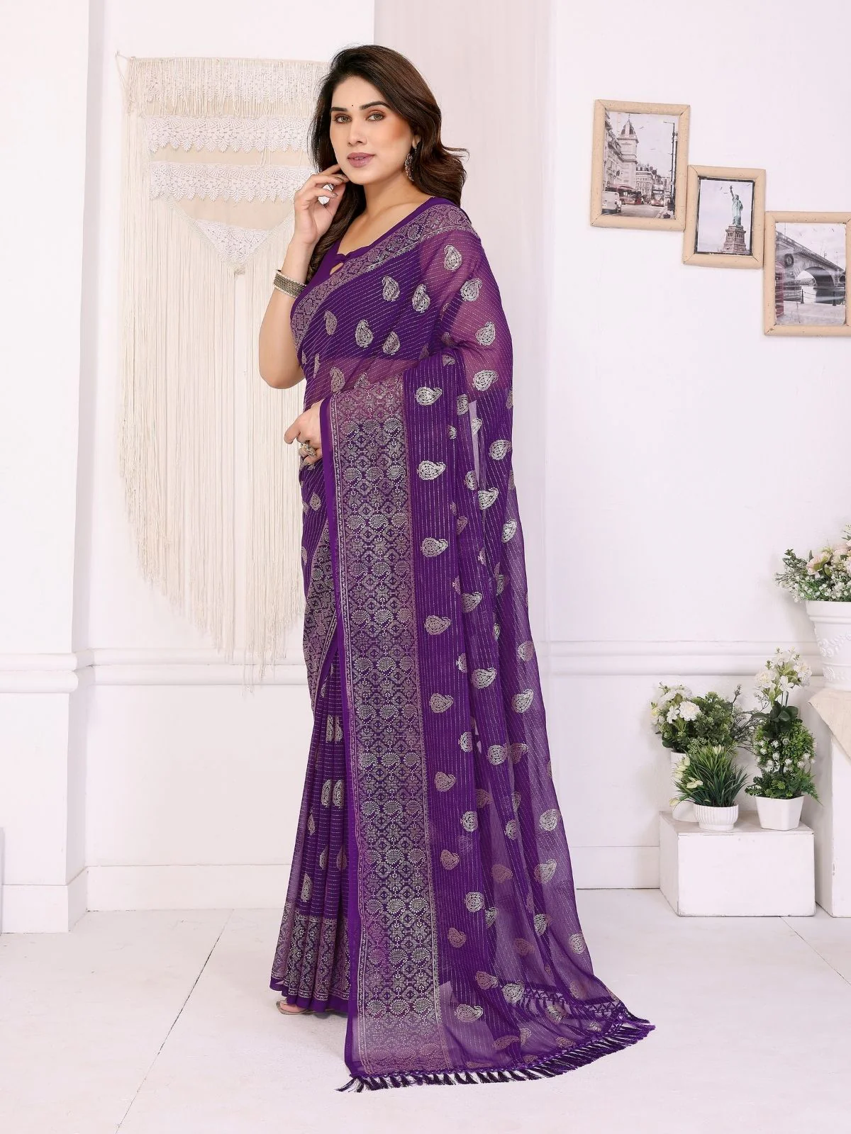 Odette Purple Georgette Printed Saree For Women - Image 2