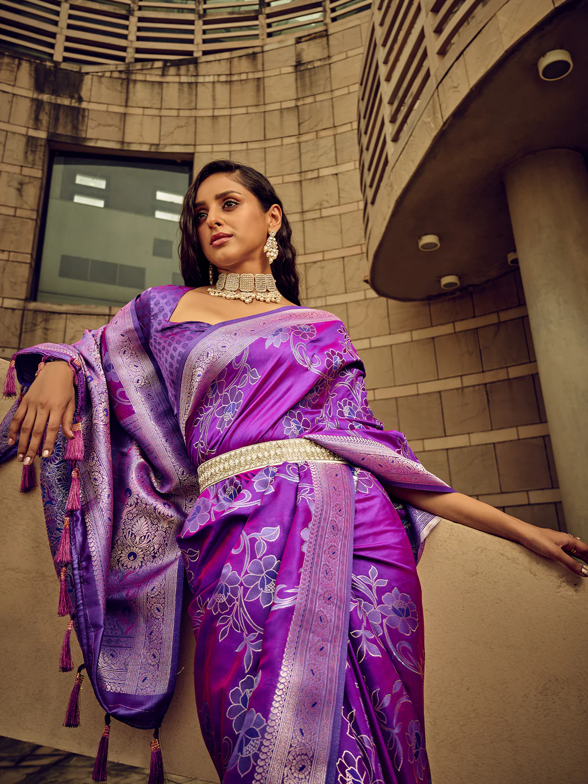 Odette Purple Handloom Woven Satin Saree For Women - Image 3