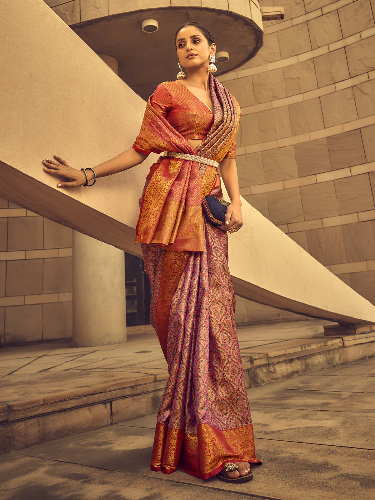 Odette Purple Handloom Woven Silk Blend Saree for Women With Unstitched Blouse - Image 2