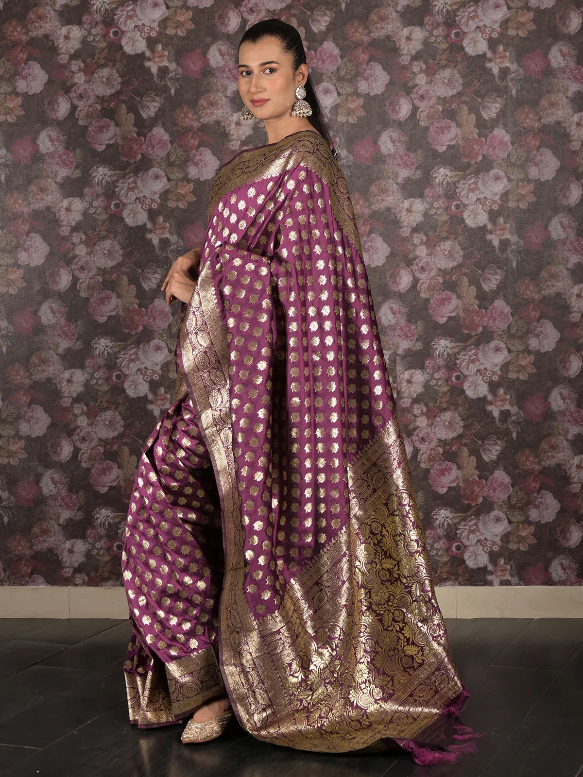 Odette Purple Heavy Silk Blend Woven Saree With Unstitched Blouse For Women - Image 4