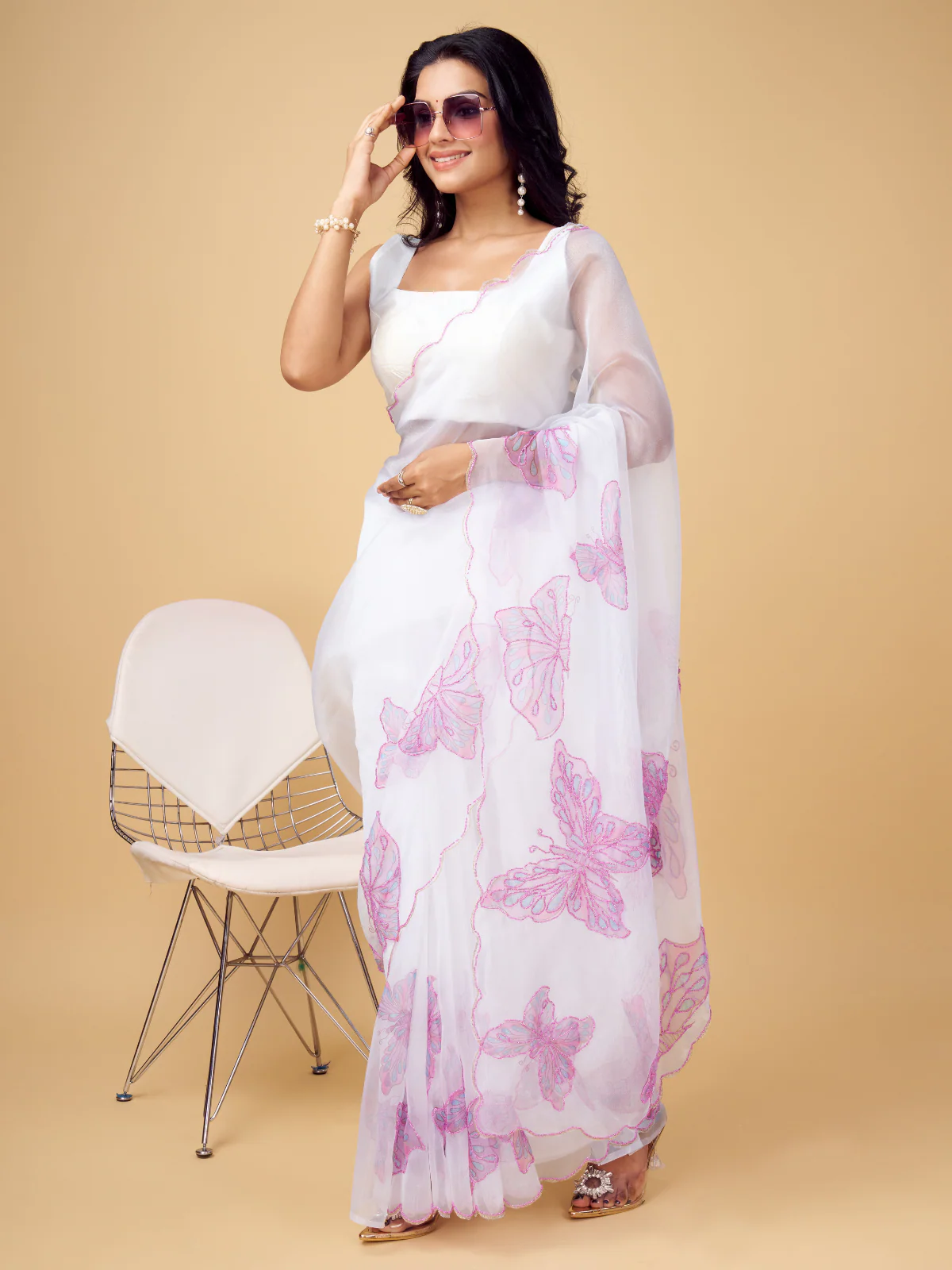 Odette White and Purple Organza Printed Saree With Unstitched Blouse For Women - Image 2