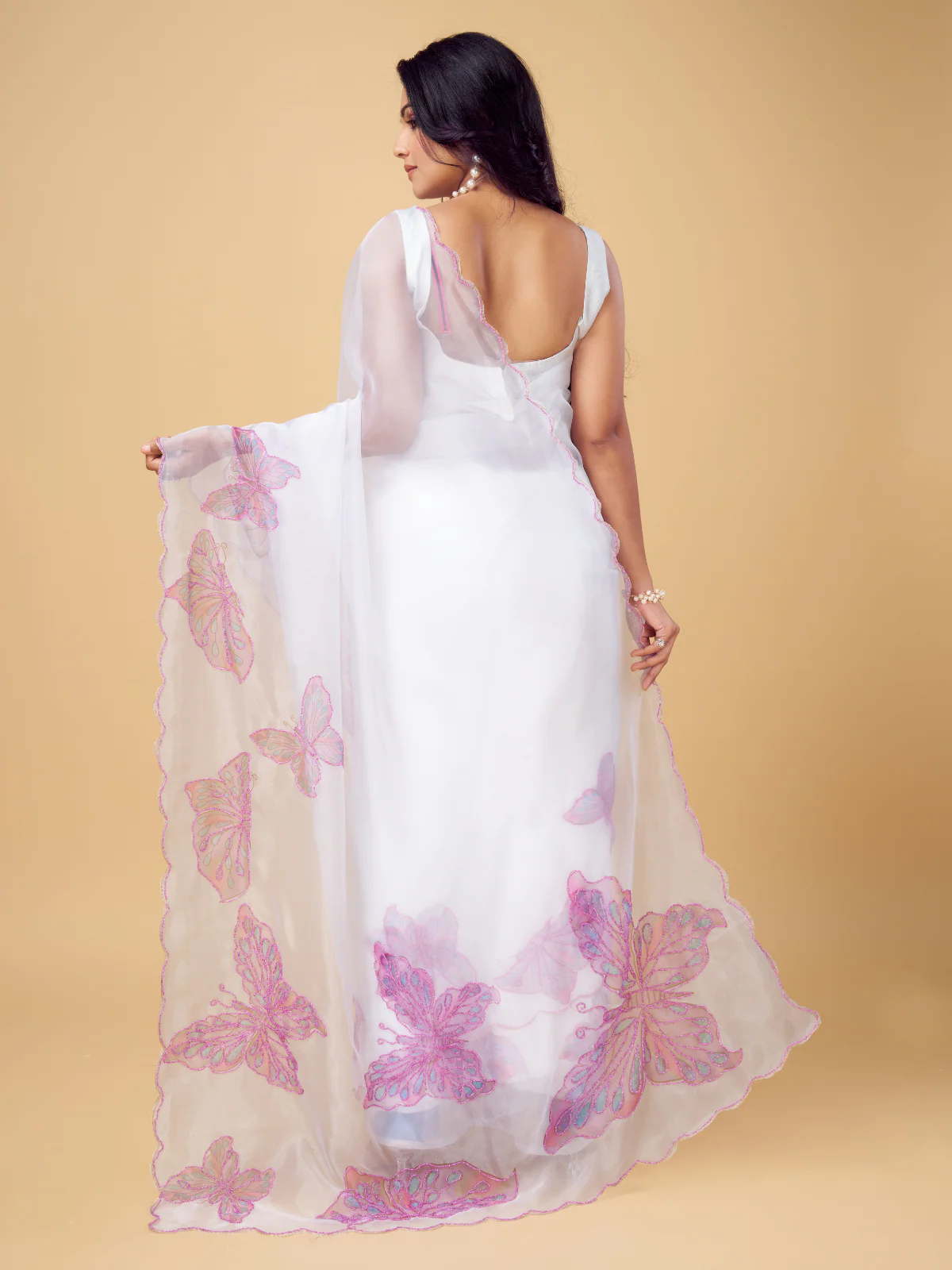Odette White and Purple Organza Printed Saree With Unstitched Blouse For Women - Image 3