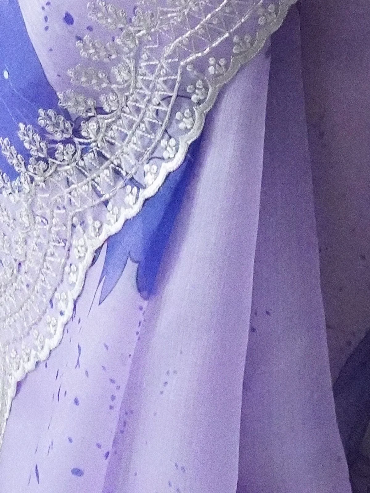Odette Light Purple Organza Printed Saree With Unstitched Blouse For Women - Image 7
