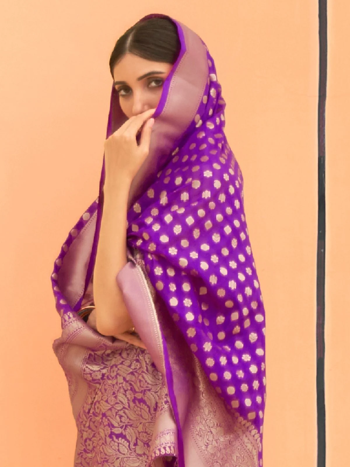 Odette Purple Woven Silk Blend Saree With Unstitched Blouse For Women - Image 2