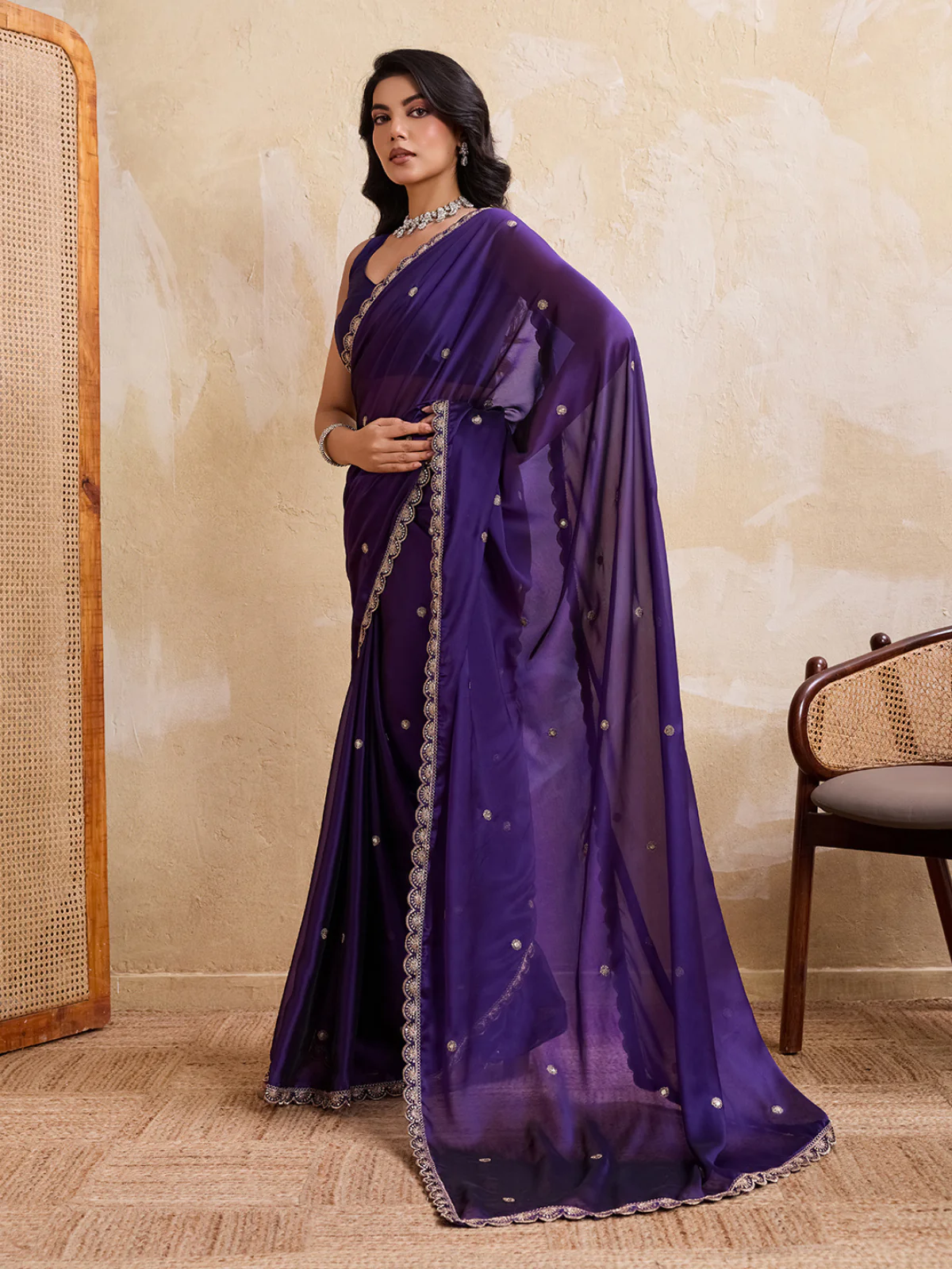 Odette Purple Silk Blend Embroidered Saree For Women - Image 2