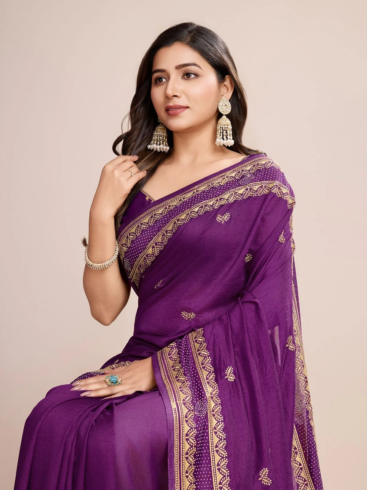 Odette Purple Silk Blend Embroidered Saree With Unstitched Blouse For Women - Image 4