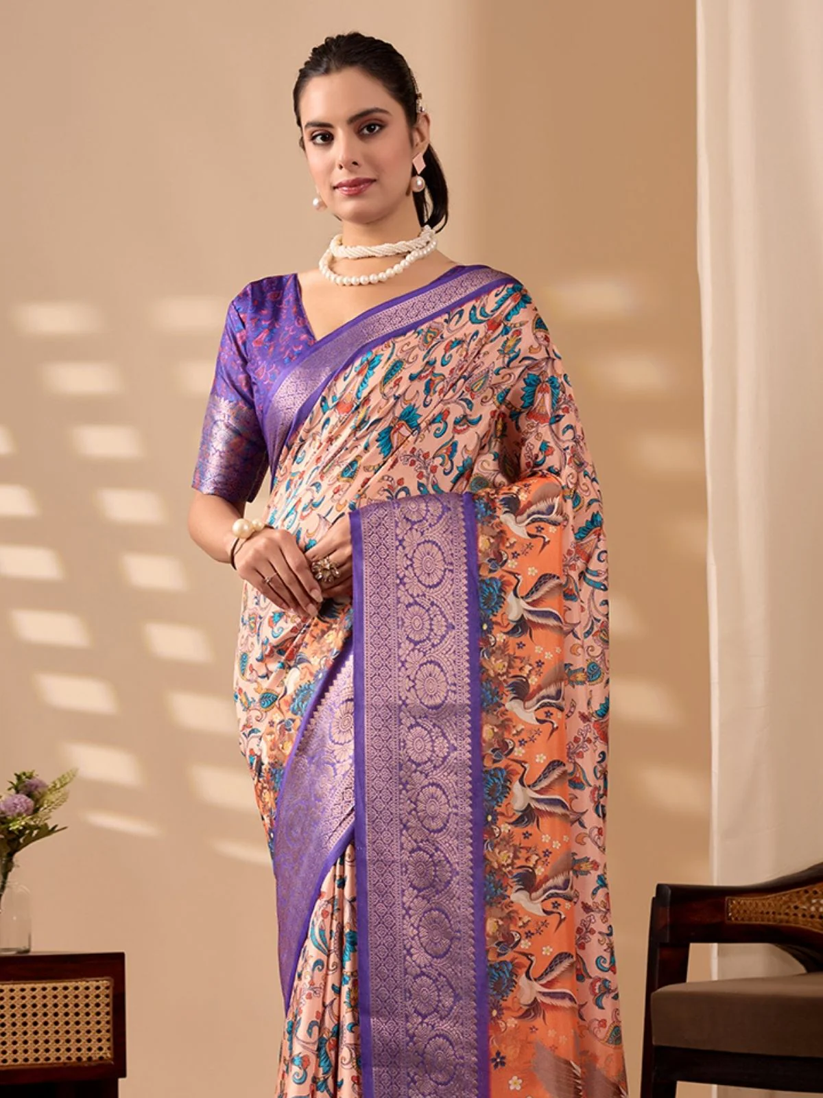 Odette Purple Silk Blend Printed Saree For Women - Image 4