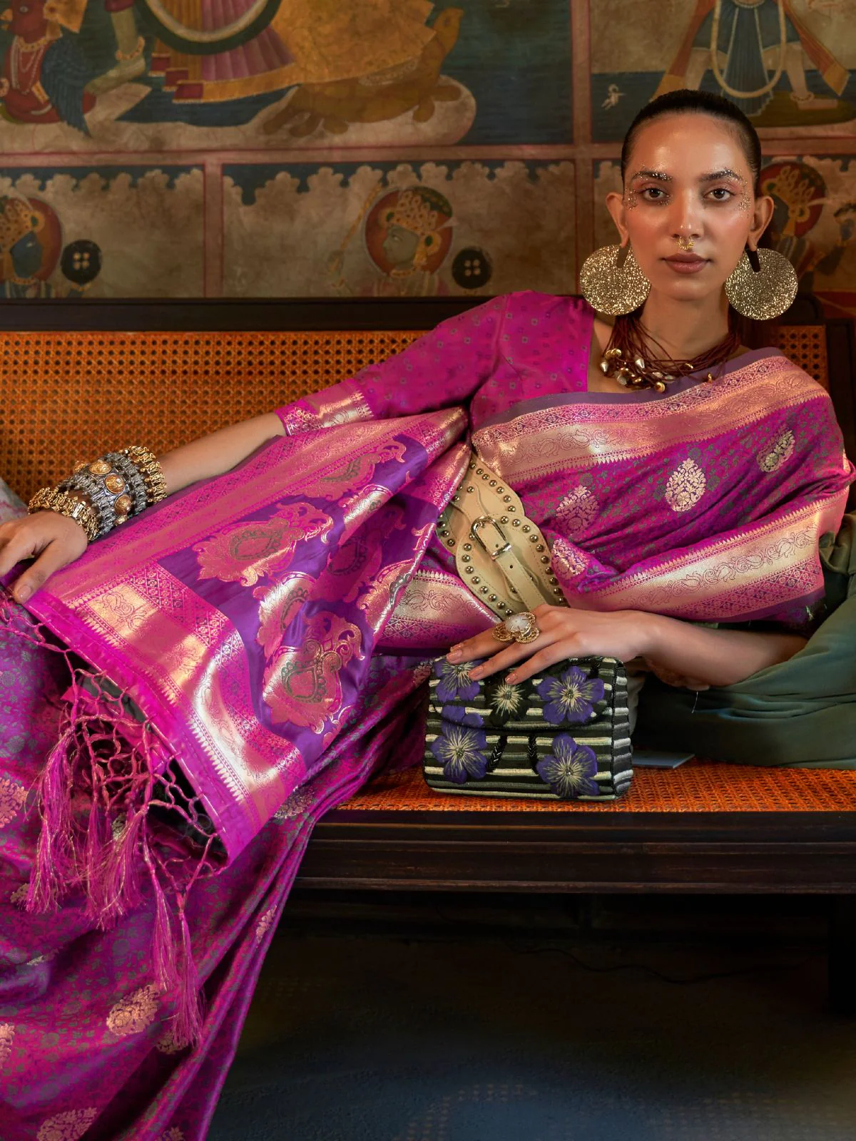 Odette Purple Silk Blend Woven Saree With Unstitched Blouse for Women - Image 2