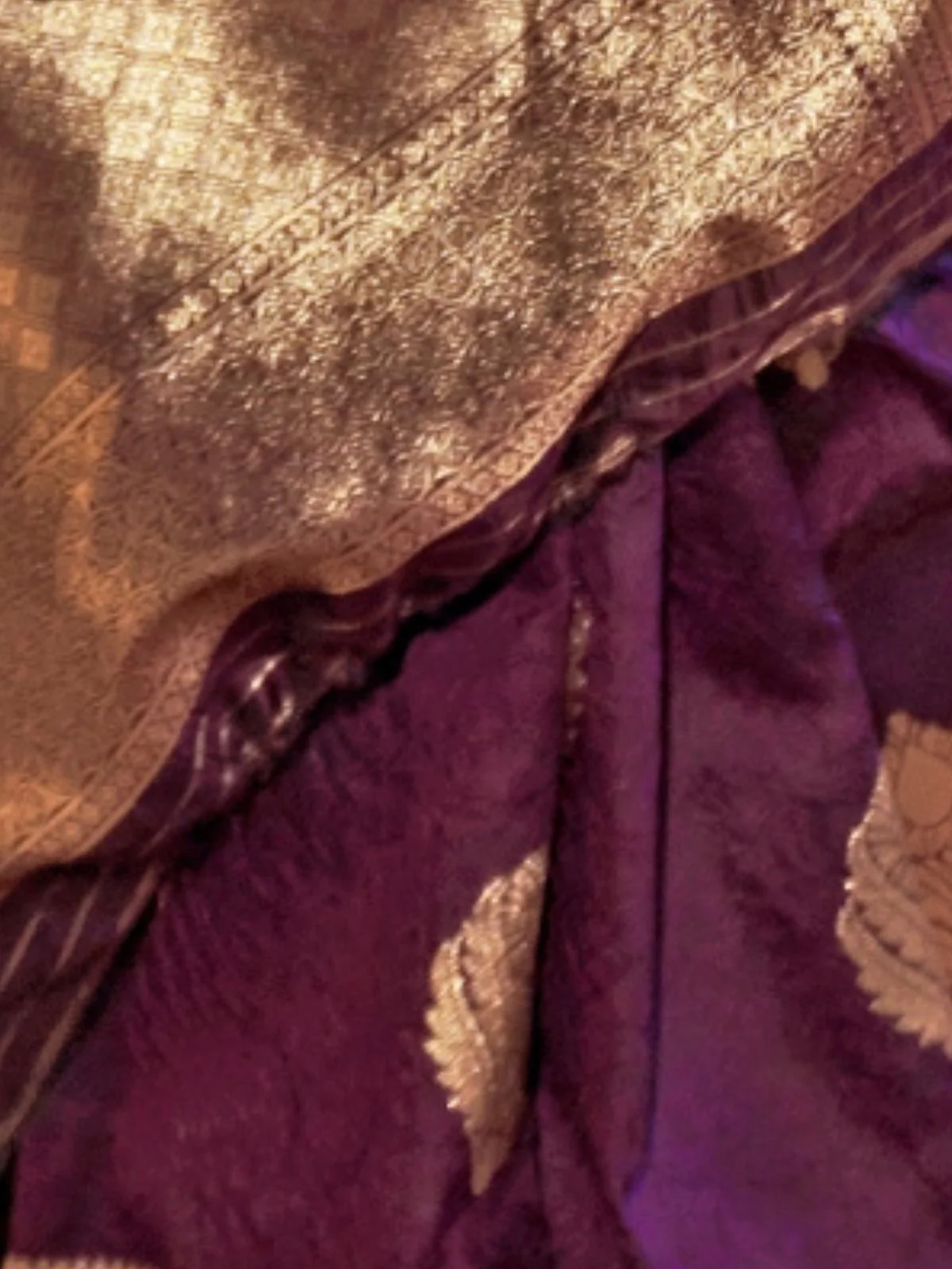 Odette Purple Silk Blend Woven Saree With Unstitched Blouse For Women - Image 3