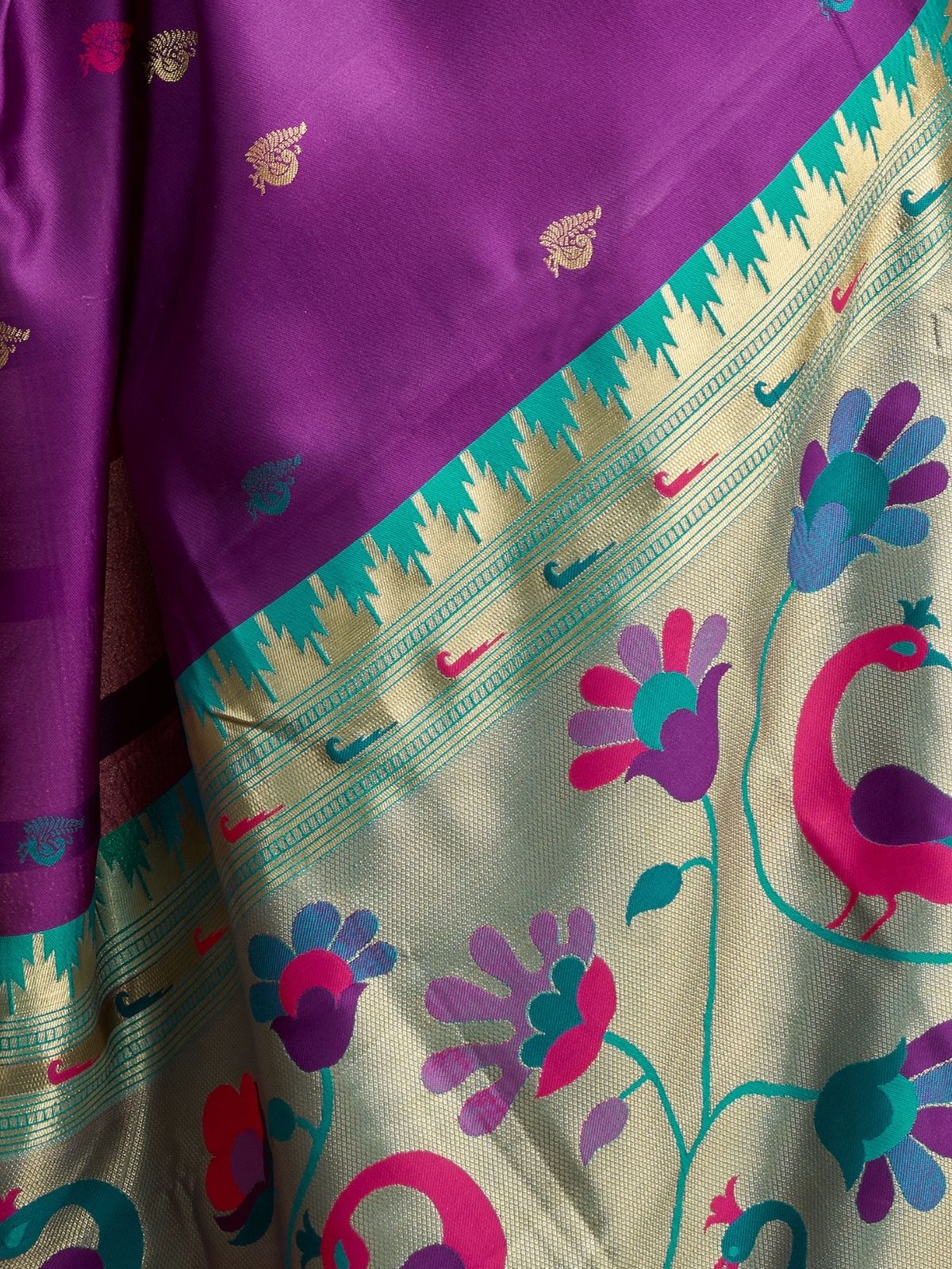 Odette Purple Silk Woven Paithani Saree For Women - Image 5