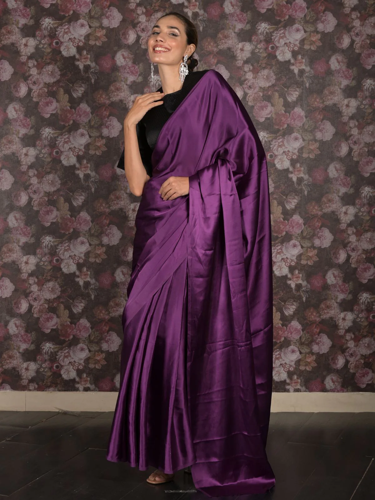 Odette Purple Solid Satin Saree With Unstitched Blouse For Women - Image 2