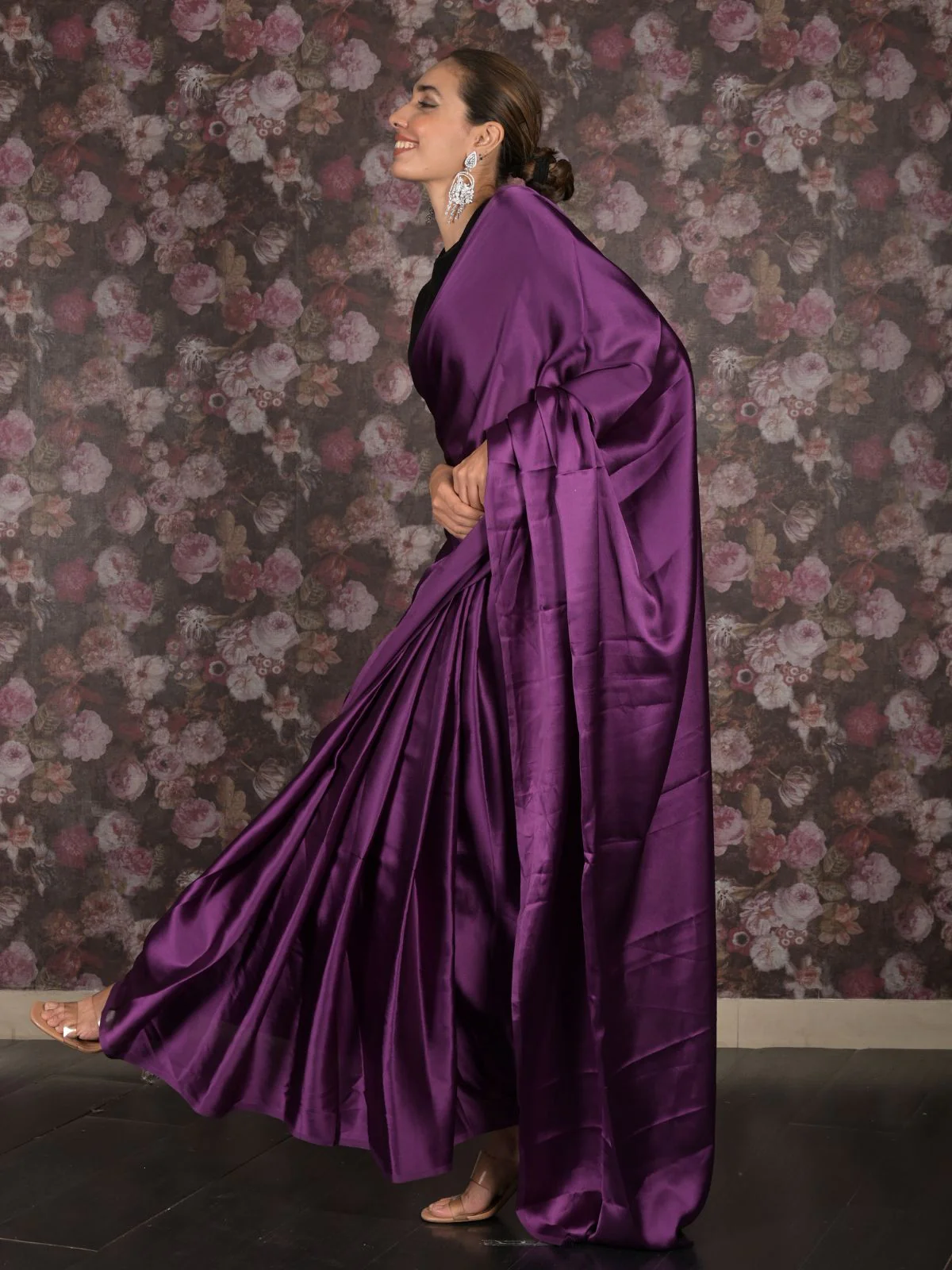 Odette Purple Solid Satin Saree With Unstitched Blouse For Women - Image 3