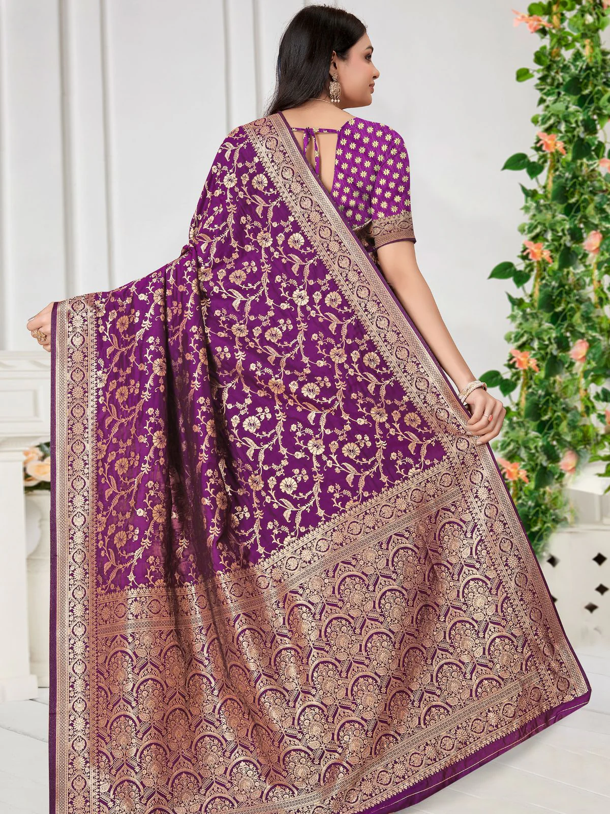 Odette Purple Woven Banarasi Silk Saree With Unstitched Blouse For Women - Image 4
