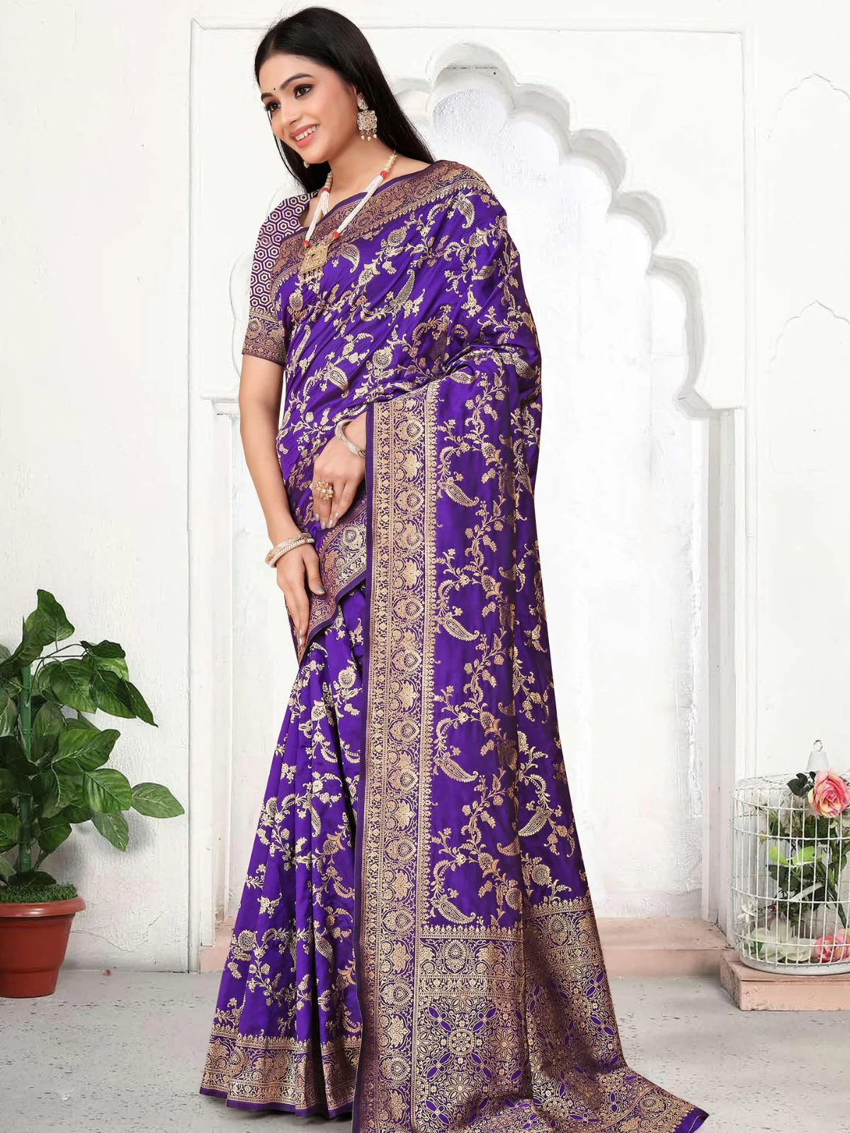 Odette Purple Woven Banarasi Silk Saree With Unstitched Blouse For Women - Image 3