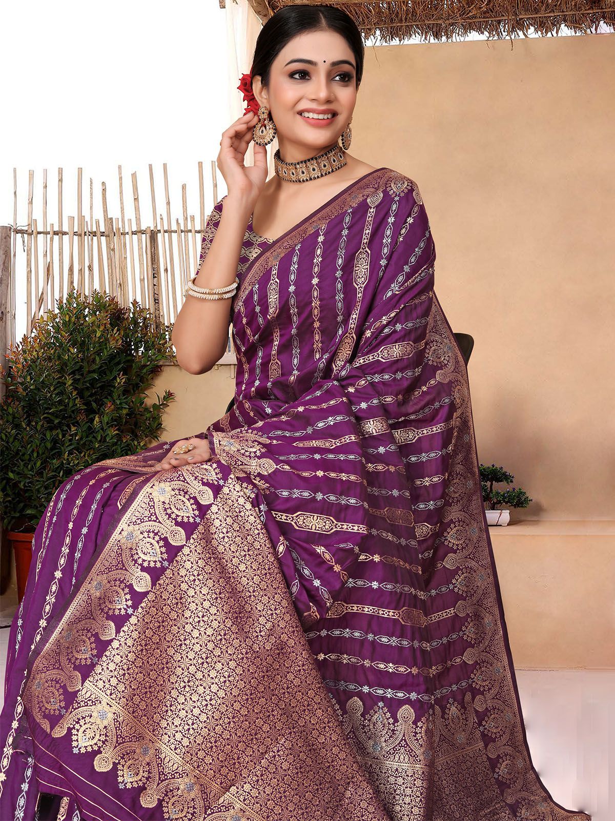 Odette Purple Woven Banarasi Silk Saree With Unstitched Blouse For Women - Image 4