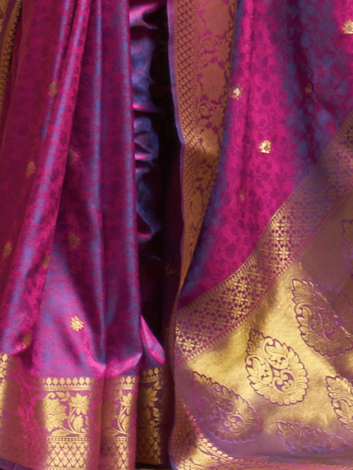 Odette Purple Woven Design Silk Blend Saree With Unstitched Blouse For Women - Image 3