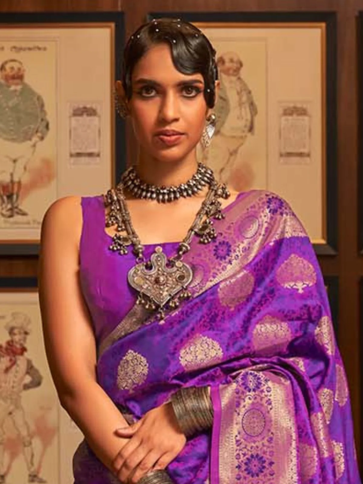 Odette Purple Woven Design Silk Blend Saree With Unstitched Blouse For Women - Image 3