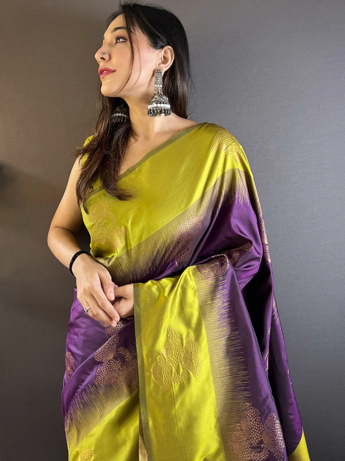 Odette Purple Woven Design Soft Silk Saree With Unstitched Blouse For Women - Image 3