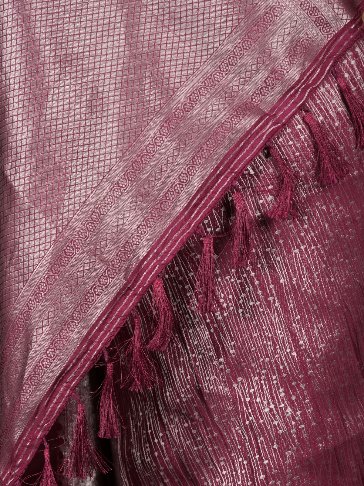 Odette Purple Woven Silk Blend Saree with Unstitched Blouse for Women - Image 5
