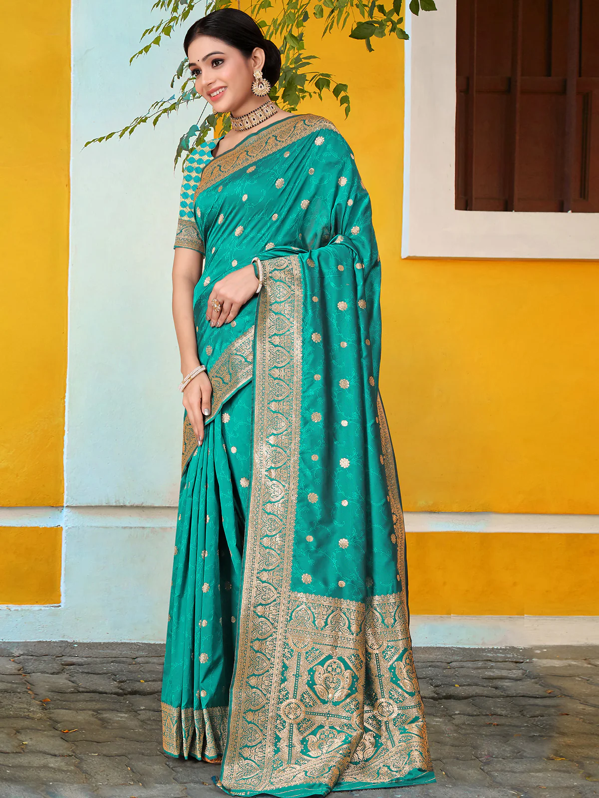 Odette Teal Banarasi Woven Saree With Unstitched Blouse For Women - Image 3