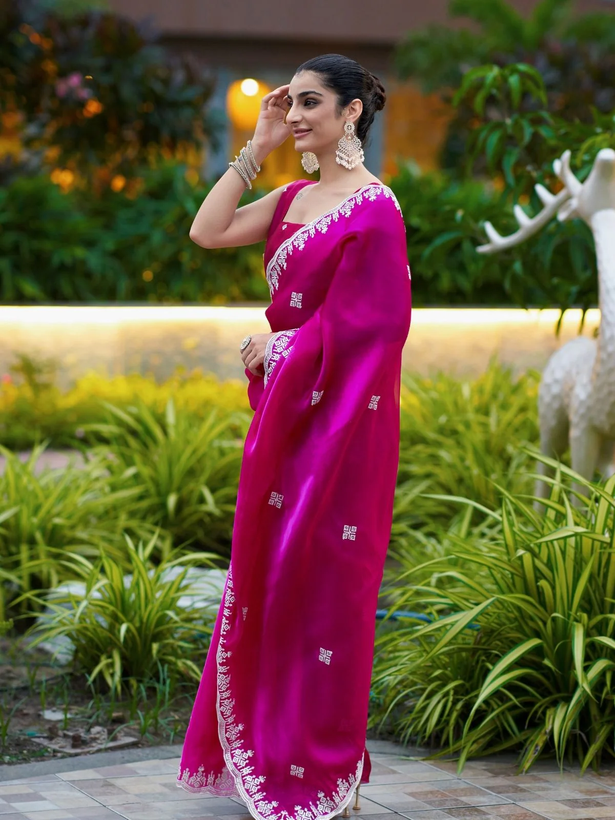 Odette Red Chiffon Embroidered Saree For Women - Image 2
