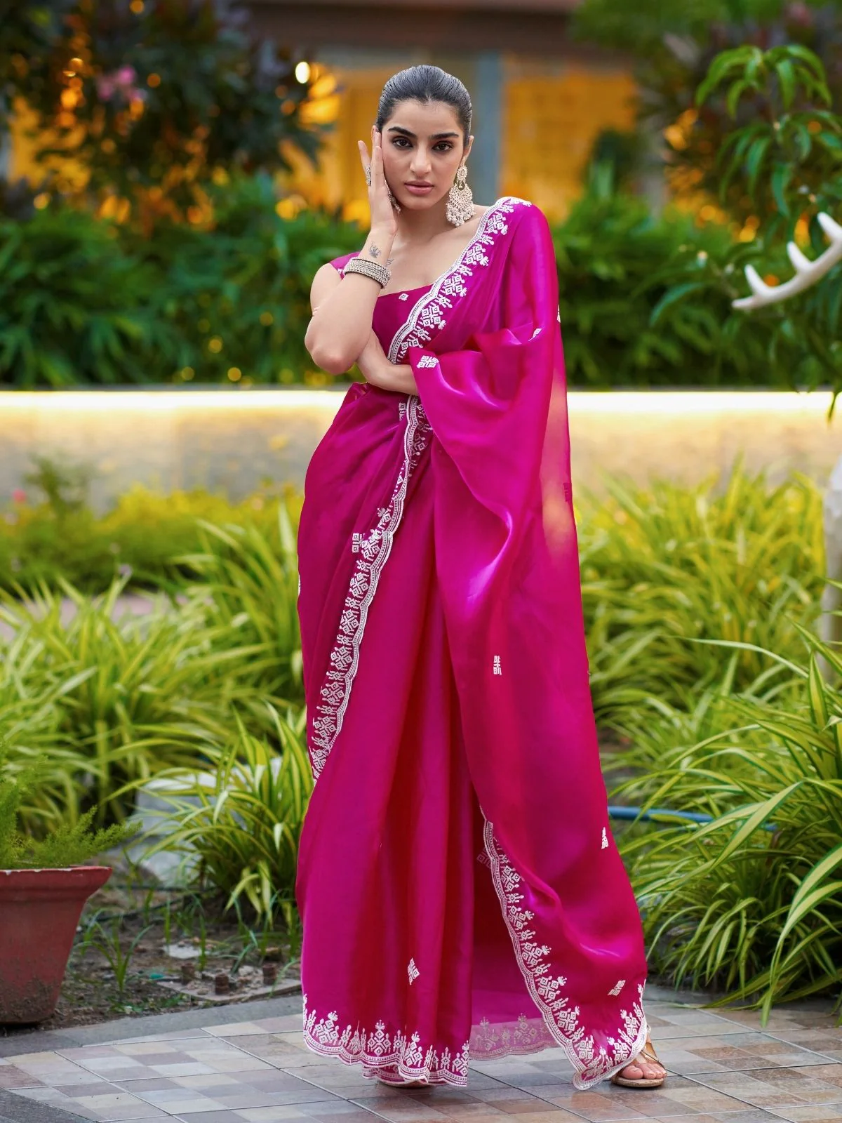 Odette Red Chiffon Embroidered Saree For Women - Image 3