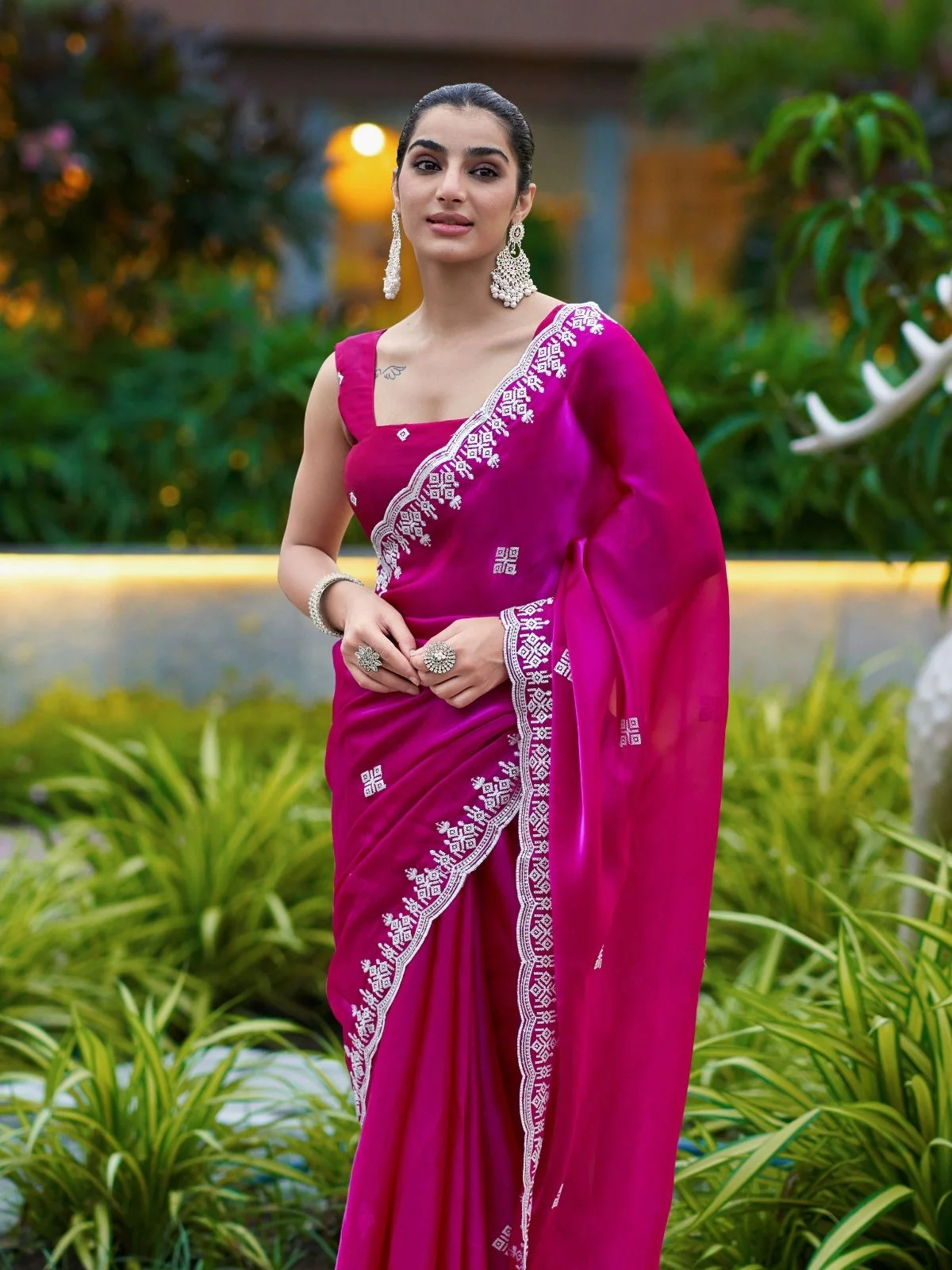 Odette Red Chiffon Embroidered Saree For Women - Image 6