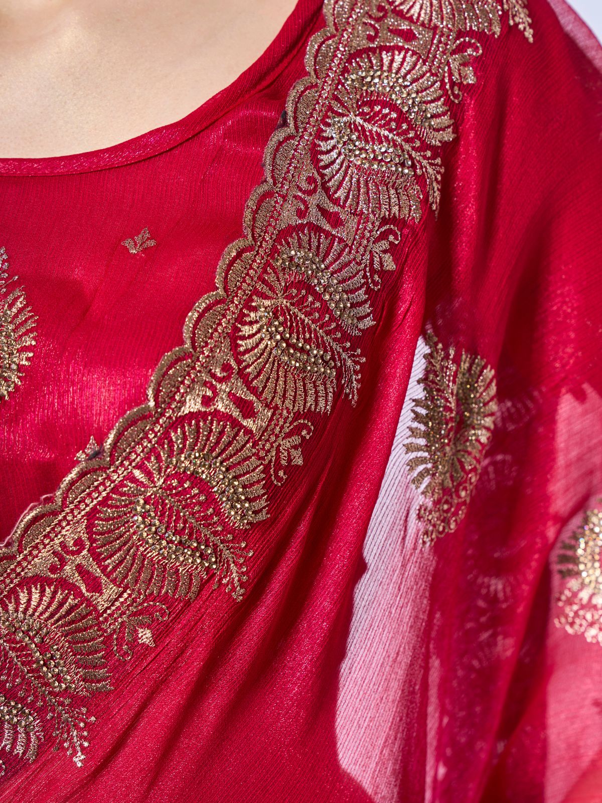 Odette Red Chiffon Embroidered Saree With Unstitched Blouse For Women - Image 6