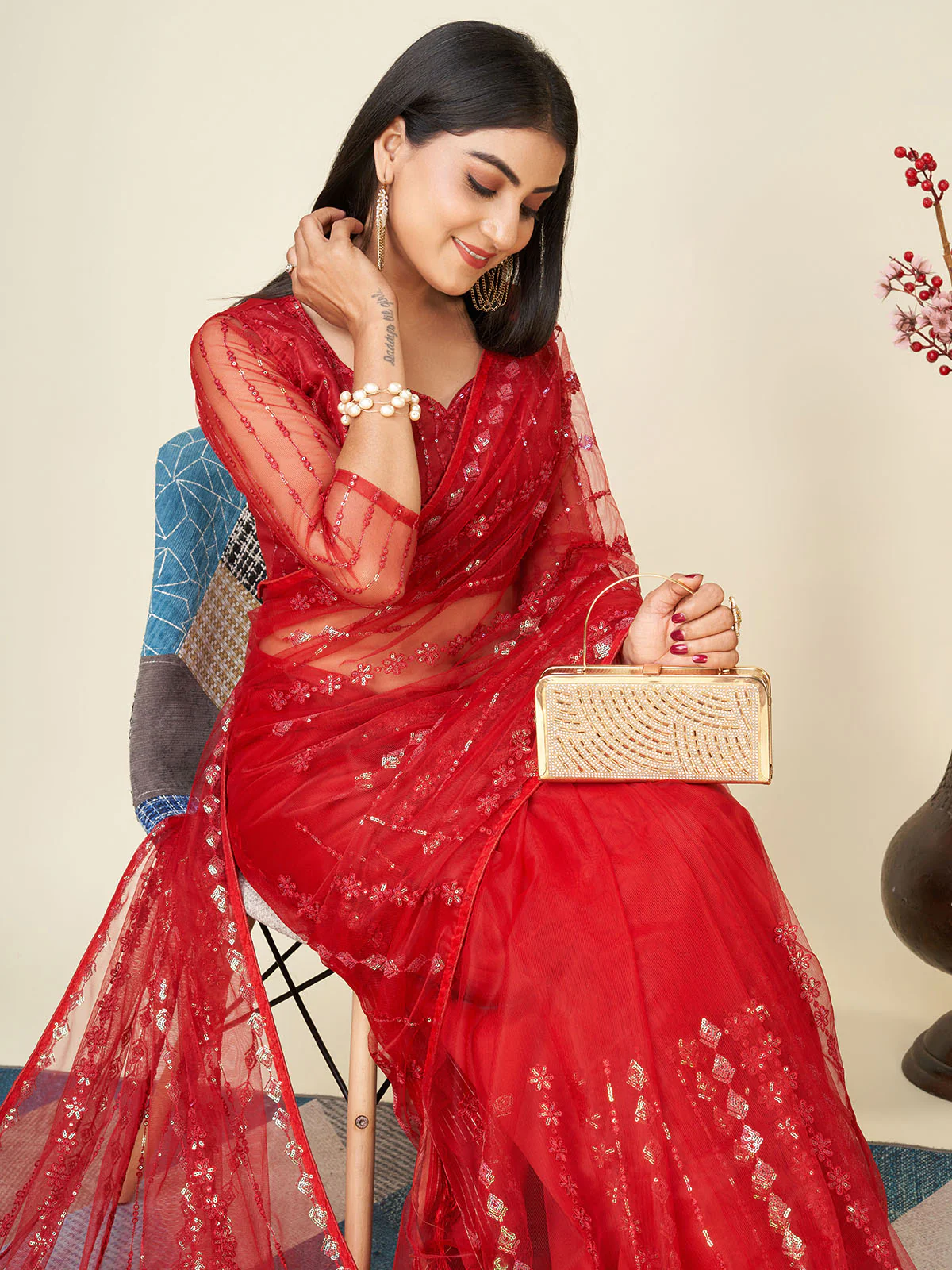 Odette Red Embellished Net Saree With unstitched Blouse For Women - Image 5