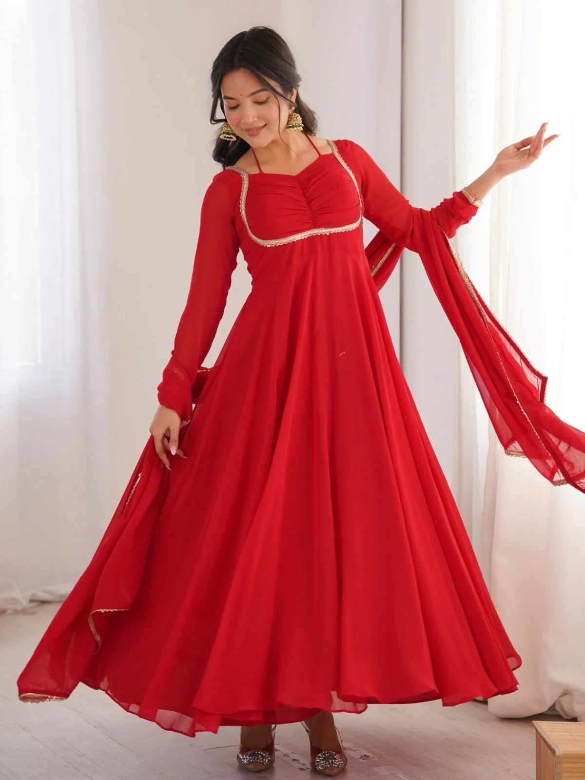 Odette Red Georgette Embellished Kurta Set For Women - Image 2