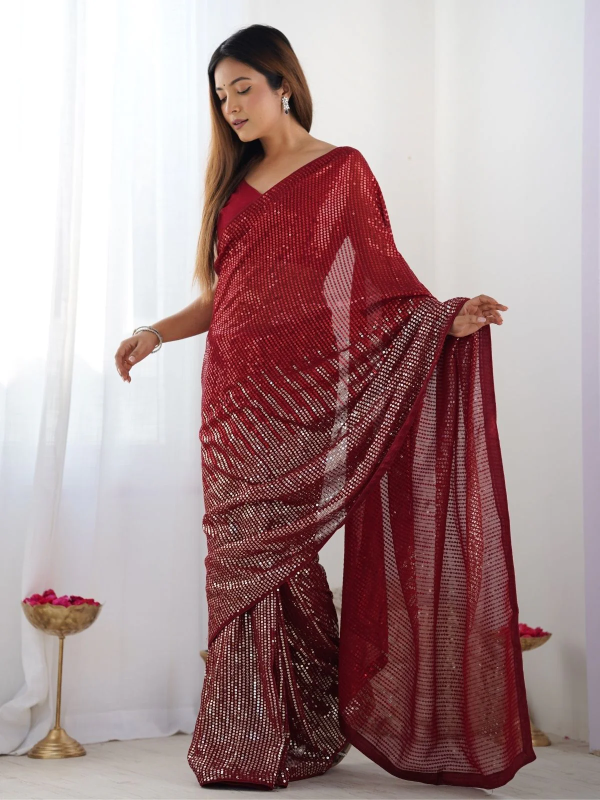 Odette Red Georgette Embellished Saree With Unstitched Blouse For Women - Image 2
