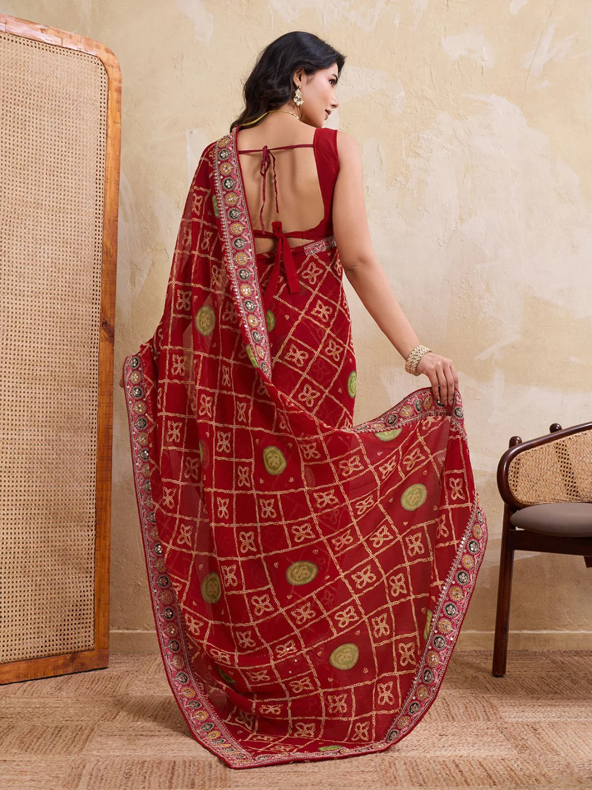 Odette Red Georgette Embroidered Saree For Women - Image 3