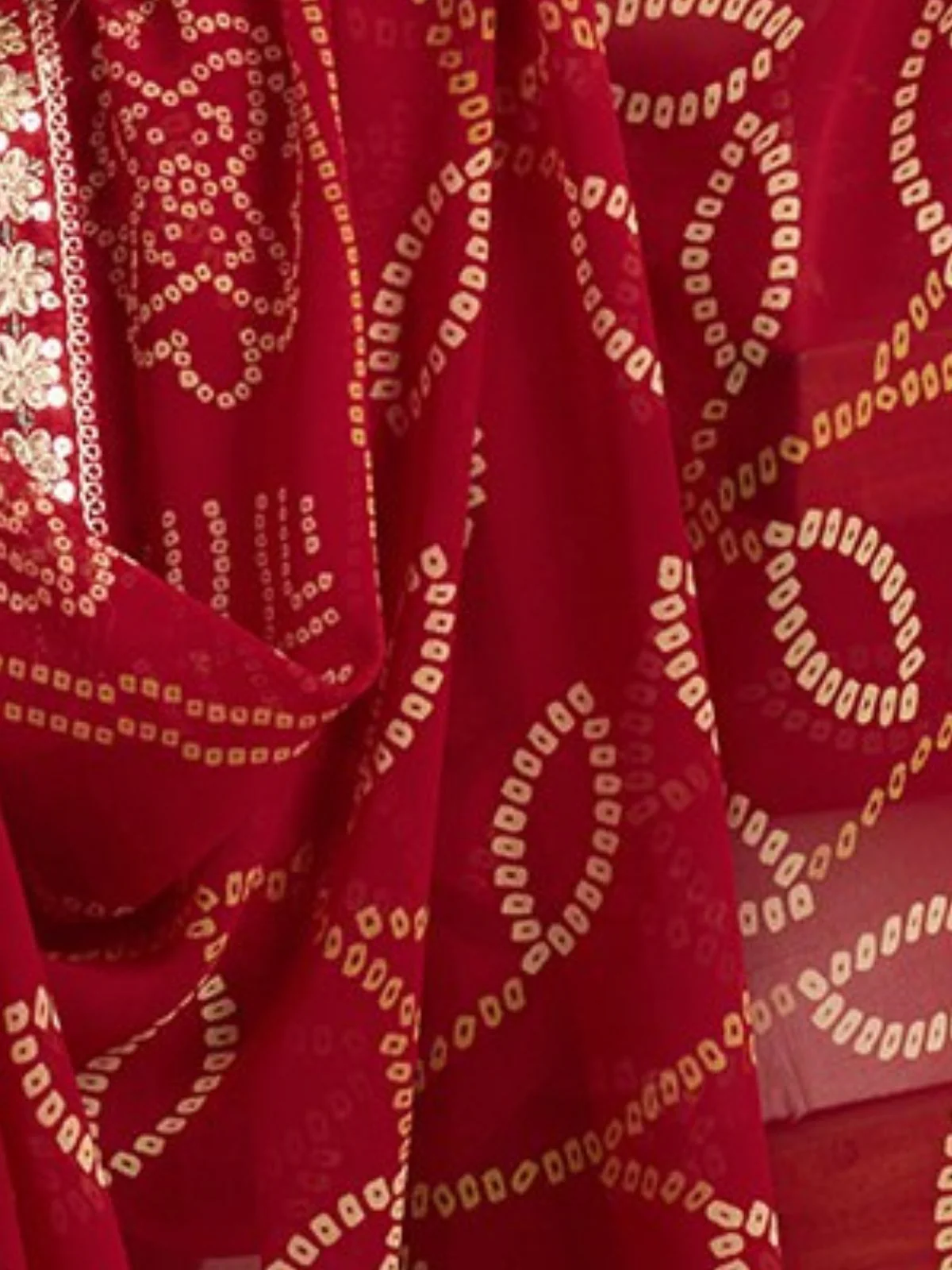 Odette Red Georgette Printed Saree For Women - Image 3