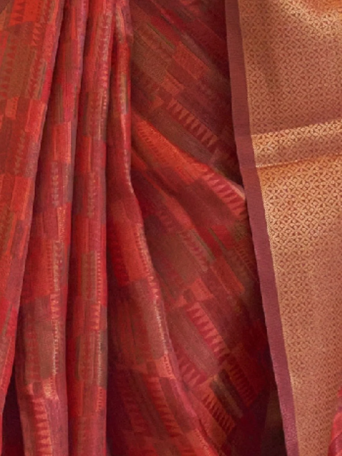 Odette Red Organza Woven Saree With Unstitched Blouse for Women - Image 3