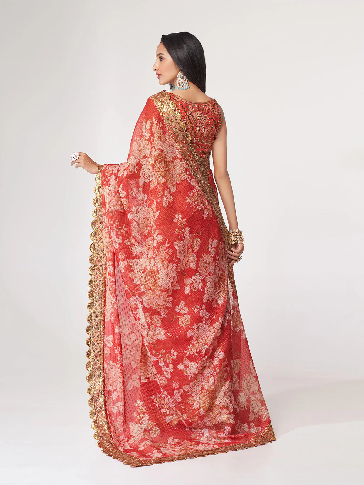 Odette Red Printed Organza Saree With Unstitched Blouse For Women - Image 5