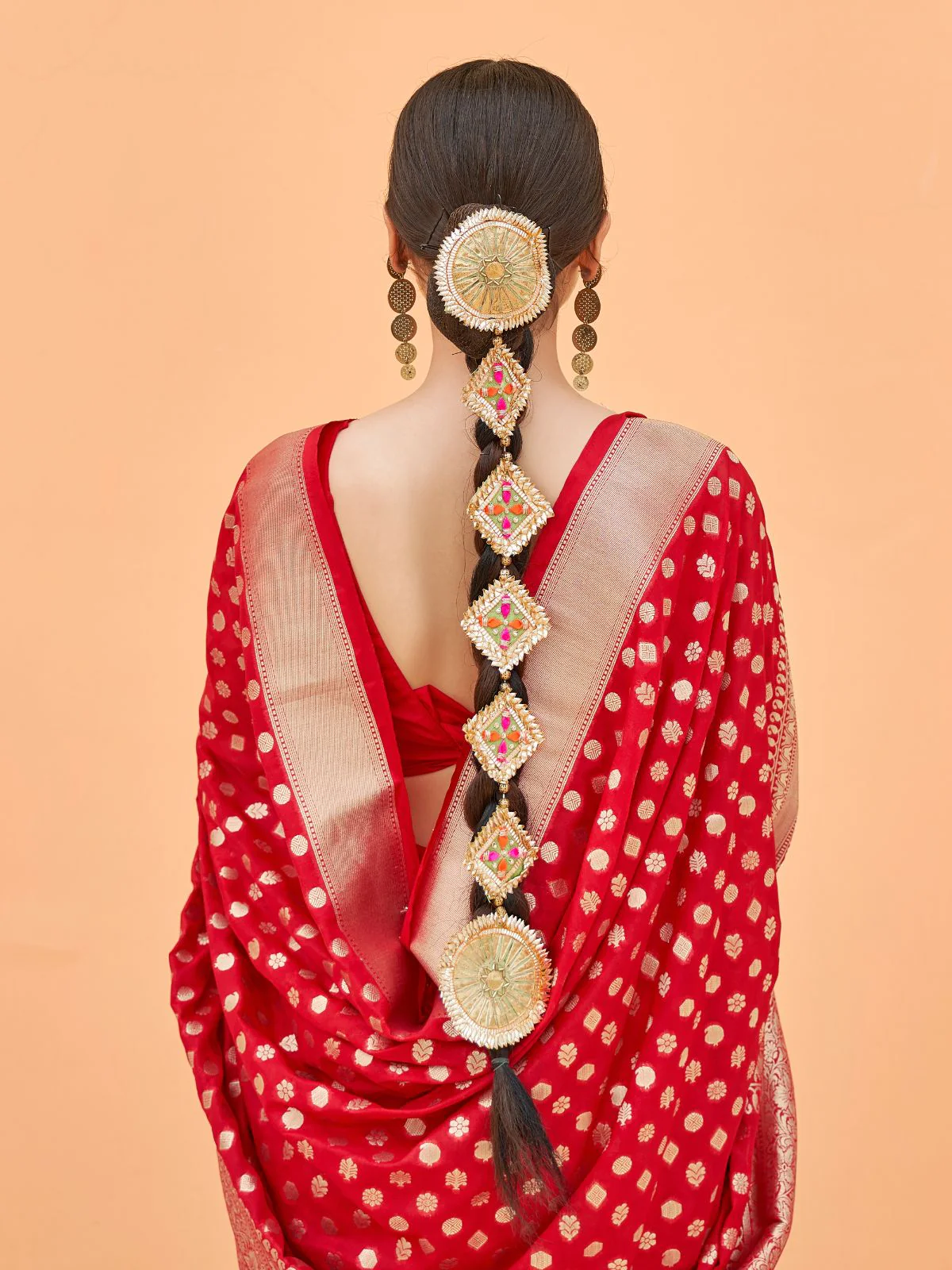 Odette Red Woven Silk Blend Saree With Unstitched Blouse For Women - Image 3