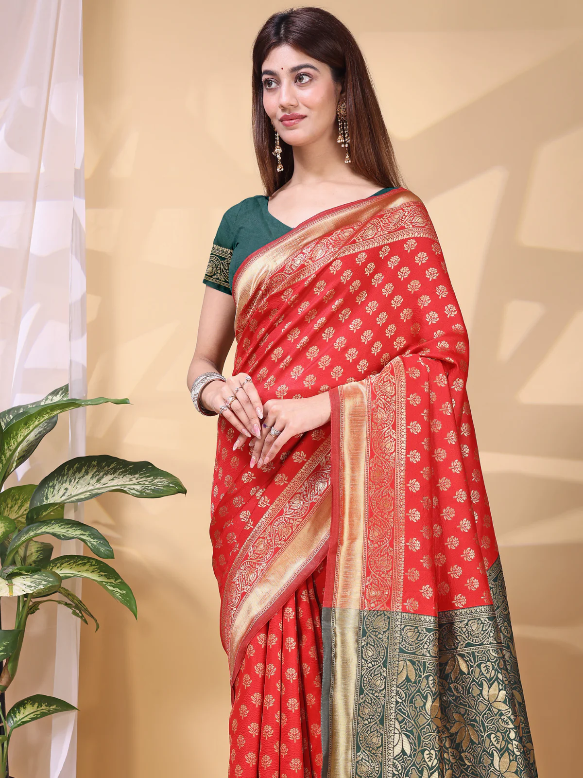 Odette Red Silk Blend Woven Saree For Women - Image 4