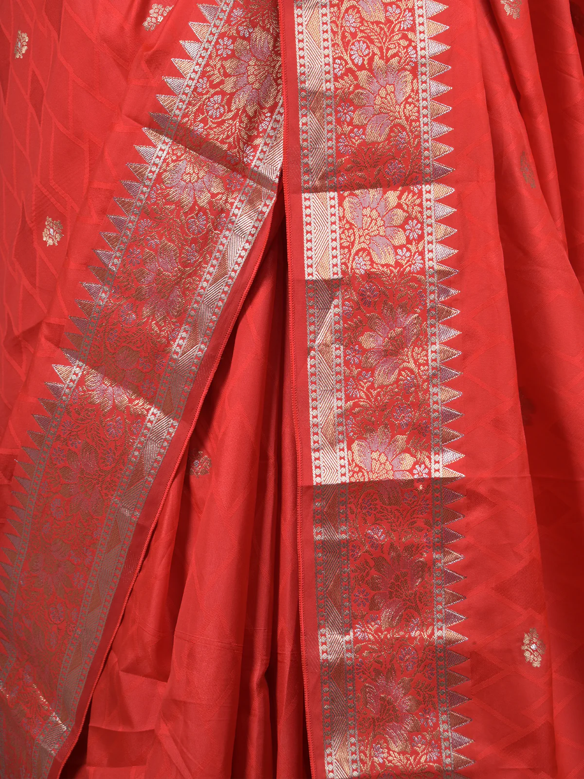 Odette Red Silk Blend Woven Saree With Unstitched Blouse For Women - Image 5