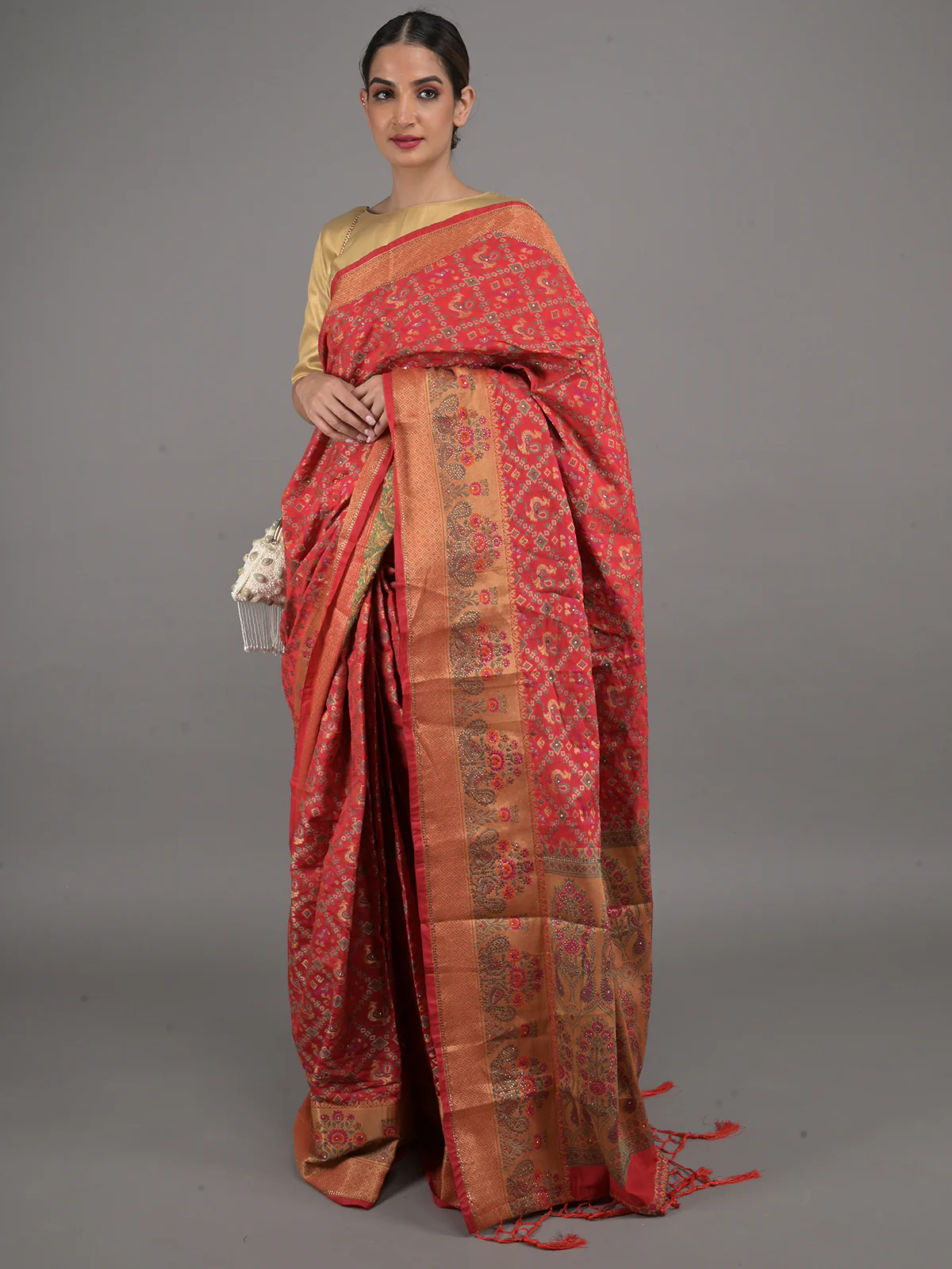 Odette Red Silk Blend Woven Saree with Unstitched Blouse for Women - Image 2