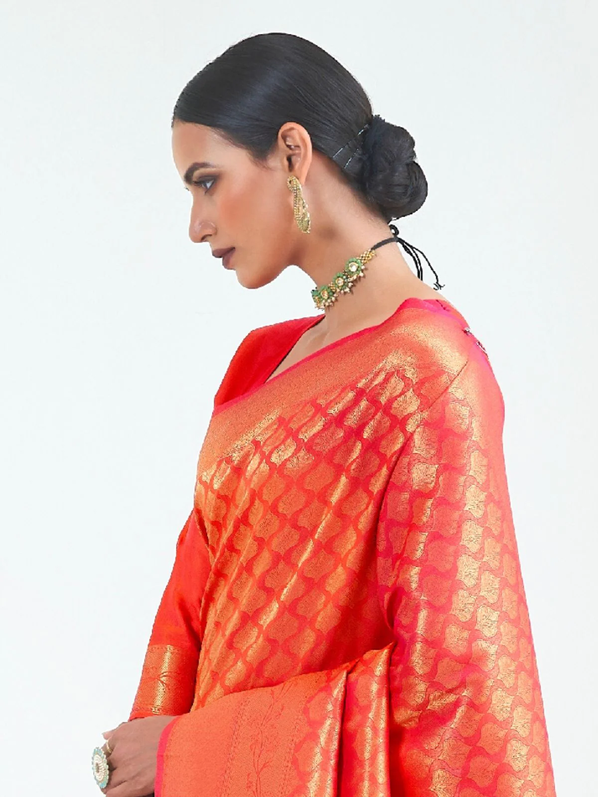 Odette Red Silk Blend Woven Saree With Unstitched Blouse For Women - Image 2