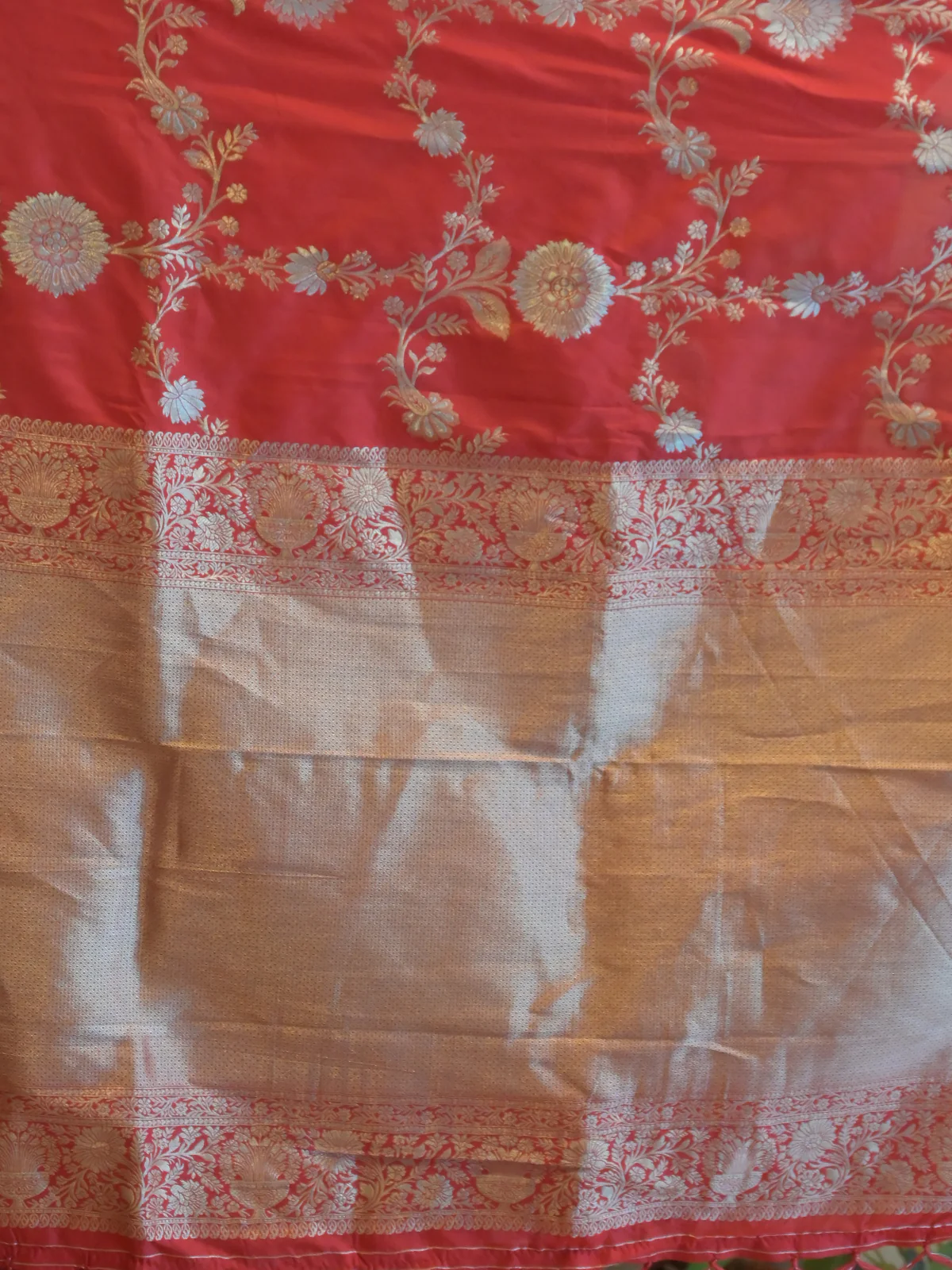 Odette Red Silk Blend Woven Saree with Unstitched Blouse for Women - Image 5