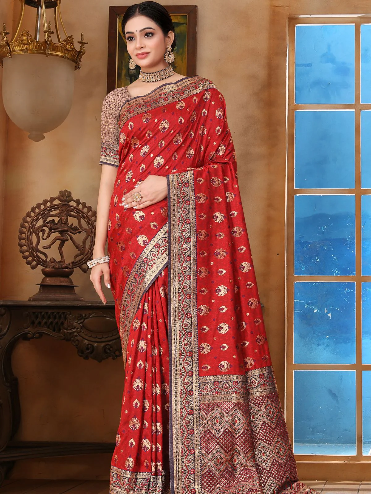 Odette Red Woven Banarasi Silk Saree With unstitched Blouse For Women - Image 2