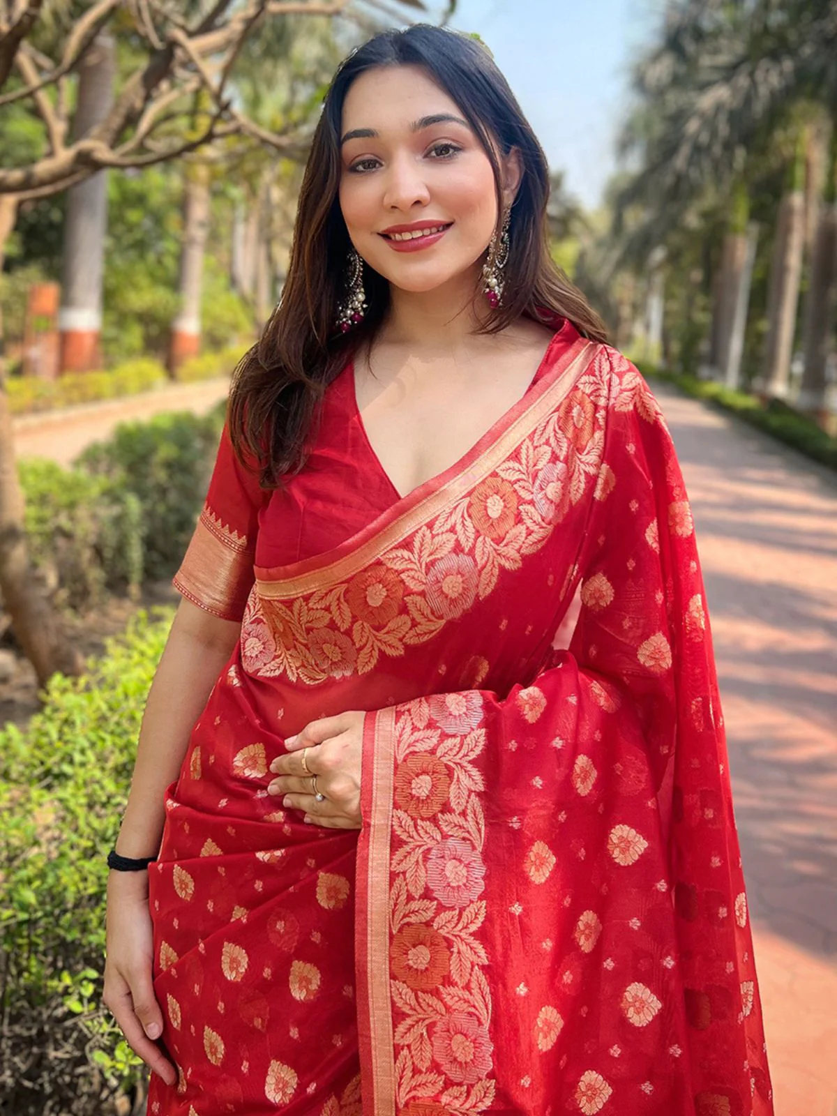 Odette Red Woven Design Organza Saree With Unstitched Blouse For Women - Image 3